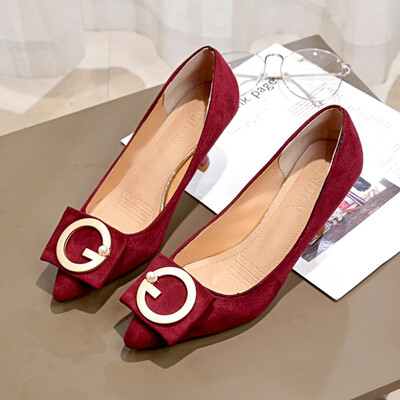 High-heeled Girl Pearl Shallow Single Shoes Sweet Square-headed French Girl Medium-heeled Slim-heeled Girl Shoes
High-heeled Girl Pearl Shallow Single Shoes Sweet Square-headed French Girl Medium-heeled Slim-heeled Girl Shoes