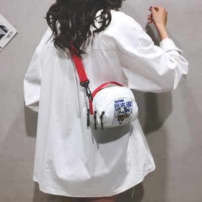 Ins net red small bag female 2019 Korean version of the wild canvas bag slung cartoon Harajuku student shoulder mini bag
Ins net red small bag female 2019 Korean version of the wild canvas bag slung cartoon Harajuku student shoulder mini bag