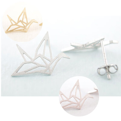 Jisensp New Fashion Wholesale Jewelry Wild Origami Crane Earrings for Women Vintage Cute Animal Bird Stud Earrings Pendientes
Jisensp New Fashion Wholesale Jewelry Wild Origami Crane Earrings for Women Vintage Cute Animal Bird Stud Earrings Pendientes
