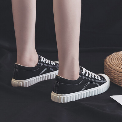 2018 fall new hundred lap student chic board shoes ins super hot port wind cloth shoes Korean version street patting canvas women
2018 fall new hundred lap student chic board shoes ins super hot port wind cloth shoes Korean version street patting canvas women