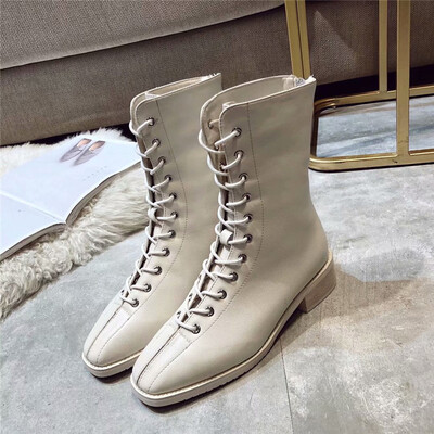 Winter&winter short boots retro low-heel Martin boots England style style style&square head middle-barrel boots
Winter&winter short boots retro low-heel Martin boots England style style style&square head middle-barrel boots