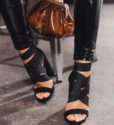 Rose Sexy Ladies High-Heeled Sandals Women Elastic Band Shoe High Heel Roman Sandals
Rose Sexy Ladies High-Heeled Sandals Women Elastic Band Shoe High Heel Roman Sandals
