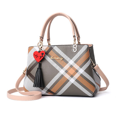 2019 new elegant womens bag European&American fashion ladies shoulder bag Messenger bag big bag
2019 new elegant womens bag European&American fashion ladies shoulder bag Messenger bag big bag