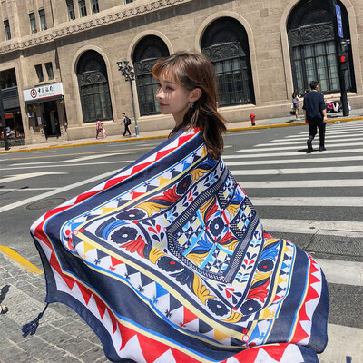 2018 scarf female summer seaside sunscreen shawl outside scarf dual-use long beach towel wild beach shawl
2018 scarf female summer seaside sunscreen shawl outside scarf dual-use long beach towel wild beach shawl