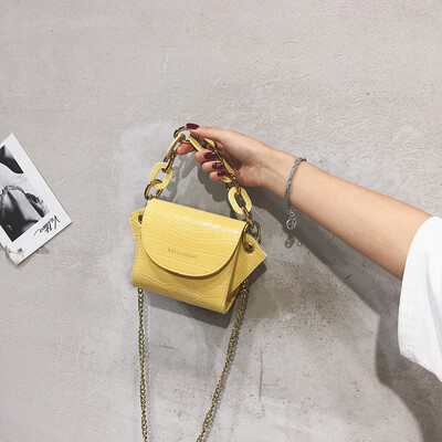 Ins texture French mini chain womens bag 2019 new Korean version of Joker casual slung bag
Ins texture French mini chain womens bag 2019 new Korean version of Joker casual slung bag