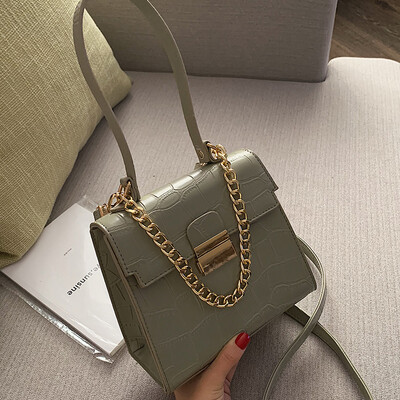Foreign style womens bag 2019 new Korean version of Joker texture slung chain fashion shoulder portable small square bag
Foreign style womens bag 2019 new Korean version of Joker texture slung chain fashion shoulder portable small square bag