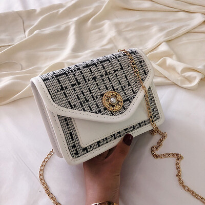 2019 new simple contrast color line woven bag temperament chain Messenger bag female fashion wild personality shoulder bag
2019 new simple contrast color line woven bag temperament chain Messenger bag female fashion wild personality shoulder bag