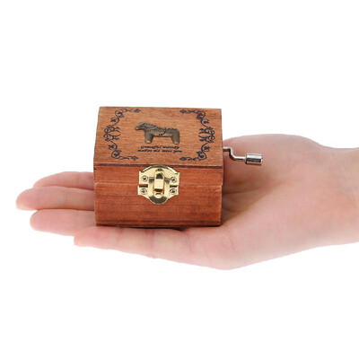 Retro Wooden Musical Box Hand Crank Music Box Exquisite Workmanship 4 Patterns for Option
Retro Wooden Musical Box Hand Crank Music Box Exquisite Workmanship 4 Patterns for Option