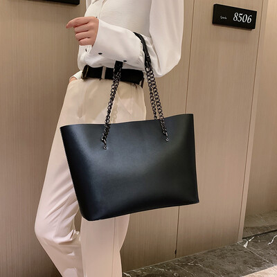 Chic retro large-capacity bag female 2019 new wave Korean version of the wild shoulder portable fashion leisure bucket bag
Chic retro large-capacity bag female 2019 new wave Korean version of the wild shoulder portable fashion leisure bucket bag