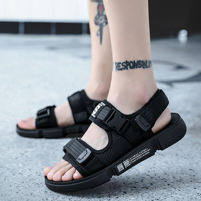 2019 new summer boy big boy all black sandals boy high school students Korean version of soft bottom open toe leather beach shoes
2019 new summer boy big boy all black sandals boy high school students Korean version of soft bottom open toe leather beach shoes
