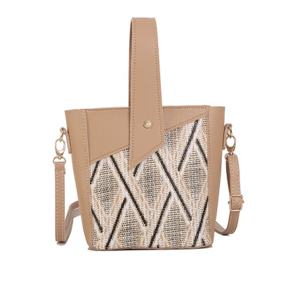 Tailored Woman 2019 New Bucket Handbag Fashion Portable Messenger Bag Summer Shoulder Bag
Tailored Woman 2019 New Bucket Handbag Fashion Portable Messenger Bag Summer Shoulder Bag