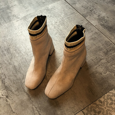British Wind Martin Boots Female Autumn Fashion Hundred Sets of Rough-heeled Academic Style European&American Retro Shoes
British Wind Martin Boots Female Autumn Fashion Hundred Sets of Rough-heeled Academic Style European&American Retro Shoes
