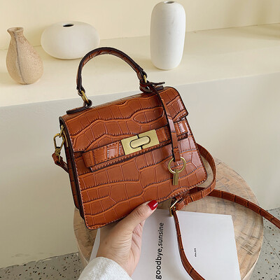 Ins fashion alligator Kelly handbag 2019 new small bag Korean version of Joker shoulder Messenger bag
Ins fashion alligator Kelly handbag 2019 new small bag Korean version of Joker shoulder Messenger bag