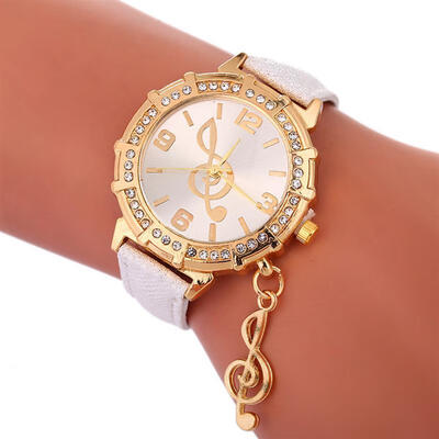 2019 Women Luxury Watch Music Note Fashion New Design Pendant Clock Leather Band Quartz Wristwatch Lady Female Diamond Watches
2019 Women Luxury Watch Music Note Fashion New Design Pendant Clock Leather Band Quartz Wristwatch Lady Female Diamond Watches