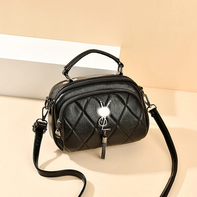 Simple small bag female 2019 spring&summer new trend Korean version of the wild Messenger bag fashion shoulder bag handbag
Simple small bag female 2019 spring&summer new trend Korean version of the wild Messenger bag fashion shoulder bag handbag
