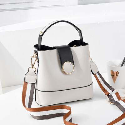Summer shoulder bag female tide Korean fashion womens bag bucket bag simple Joker broadband slung bag
Summer shoulder bag female tide Korean fashion womens bag bucket bag simple Joker broadband slung bag