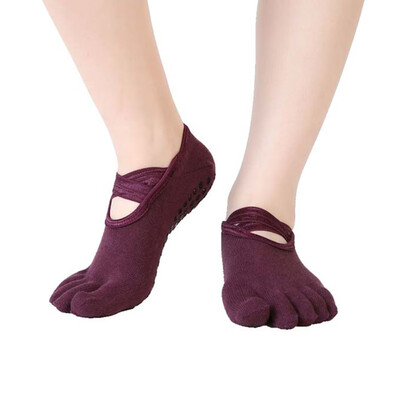 1 Pair New Professional Yoga Toe Socks Cotton Women Halter Stealth Boat Socks Non Slip Tape Pilates Socks
1 Pair New Professional Yoga Toe Socks Cotton Women Halter Stealth Boat Socks Non Slip Tape Pilates Socks