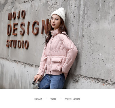 Down jacket 2018 winter trend simple fashion personality long sleeve short style stand collar pure color elegant sweet fresh
Down jacket 2018 winter trend simple fashion personality long sleeve short style stand collar pure color elegant sweet fresh