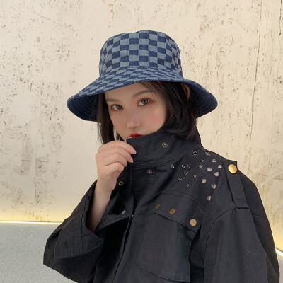 Autumn&winter street stars with plaid printed basin hat mens moon sun denim Korean version of net red fisherman hat women
Autumn&winter street stars with plaid printed basin hat mens moon sun denim Korean version of net red fisherman hat women