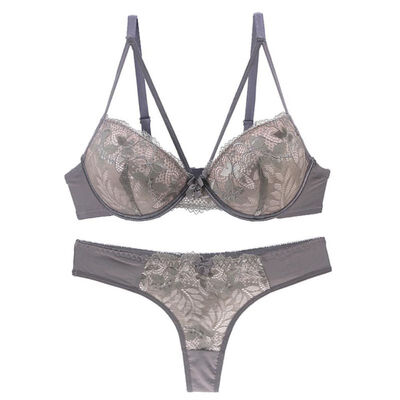 Fashion Lace Sexy Luxury Underwear Lingerie Brand Women Strappy Bra Set Thong Hollow Transparent Comfy Underwear
Fashion Lace Sexy Luxury Underwear Lingerie Brand Women Strappy Bra Set Thong Hollow Transparent Comfy Underwear