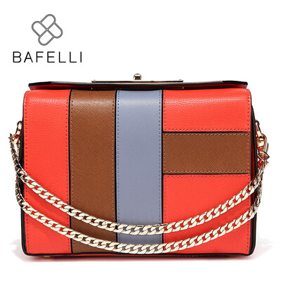 BAFELLI Autumn&winter new arrivals split leather panelled crossbody metal chains flap shoulder handbag women messenger bags
BAFELLI Autumn&winter new arrivals split leather panelled crossbody metal chains flap shoulder handbag women messenger bags