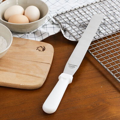 Magic Kitchen baking tools stainless steel cream spatula butter cake spatula 8-inch straight handle
Magic Kitchen baking tools stainless steel cream spatula butter cake spatula 8-inch straight handle
