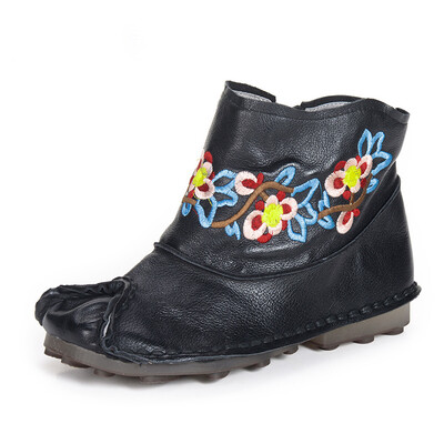 Xiangban Women Shoes Handmade Leather Casual Boots Female Flat Boots Ankle Boots Round Head hand-embroidered ethnic flowers
Xiangban Women Shoes Handmade Leather Casual Boots Female Flat Boots Ankle Boots Round Head hand-embroidered ethnic flowers