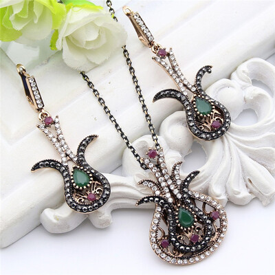 Vintage Turkish Women Tulip Flower Jewelry Sets Antique Gold Color Resin Earring Rhinestone Necklace Nigeria Bridal Jewelry Set
Vintage Turkish Women Tulip Flower Jewelry Sets Antique Gold Color Resin Earring Rhinestone Necklace Nigeria Bridal Jewelry Set