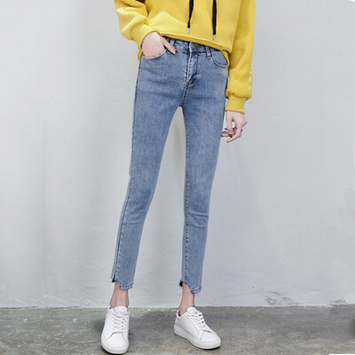 Yu Zhaolin YUZHAOLIN jeans female Korean version of the simple feet pants fashion wild light pencil pants female feet version light blue
Yu Zhaolin YUZHAOLIN jeans female Korean version of the simple feet pants fashion wild light pencil pants female feet version light blue