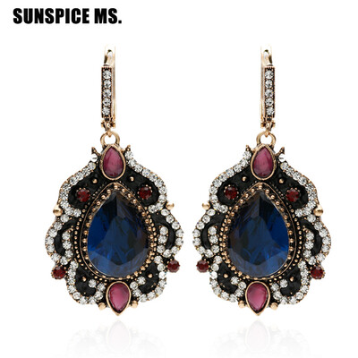 New Turkish Women Long Hook Vintage Earrings Water Drop Resin Antique Gold Color Ethnic Jewelry Indian Bridal Wedding Bijoux
New Turkish Women Long Hook Vintage Earrings Water Drop Resin Antique Gold Color Ethnic Jewelry Indian Bridal Wedding Bijoux