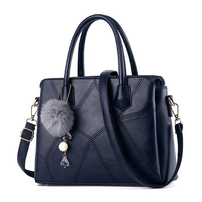 SMOOZA Hot Sale 2018 New Fashion Big Bag patchwork Women Shoulder Messenger Bag Ladies Handbag thread criss cross totes fur ball
SMOOZA Hot Sale 2018 New Fashion Big Bag patchwork Women Shoulder Messenger Bag Ladies Handbag thread criss cross totes fur ball