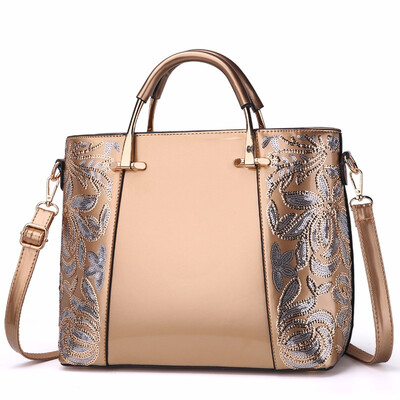 2018 Autumn Winner Black Sequin Flower Women Handbag Ladies Luxury Brand PU Leather tote bag high quality shoulder messenger bag
2018 Autumn Winner Black Sequin Flower Women Handbag Ladies Luxury Brand PU Leather tote bag high quality shoulder messenger bag