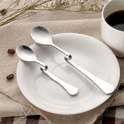2pcs Creative Stainless steel coffee spoon Seasoning ladle Spoons twisting hanging cup teaspoon for drinking Kitchen accessories
2pcs Creative Stainless steel coffee spoon Seasoning ladle Spoons twisting hanging cup teaspoon for drinking Kitchen accessories
