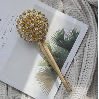 2pcs Flower design magnetic curtain buckle Window Screening Ball Clip Tieback decortive curtains holder Curtain Accessories 
2pcs Flower design magnetic curtain buckle Window Screening Ball Clip Tieback decortive curtains holder Curtain Accessories