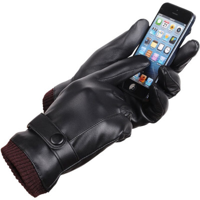 A pair of mens touch screen gloves are washed with PU&fleece in autumn&winter to keep warm
A pair of mens touch screen gloves are washed with PU&fleece in autumn&winter to keep warm