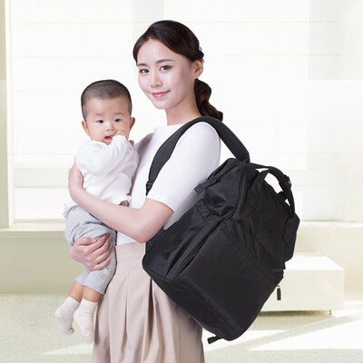 Xiao Yang YANG Mummy bag multi-function large capacity shoulder out bag back milk bag mother bag multi-pocket out bag Y5055 black
Xiao Yang YANG Mummy bag multi-function large capacity shoulder out bag back milk bag mother bag multi-pocket out bag Y5055 black