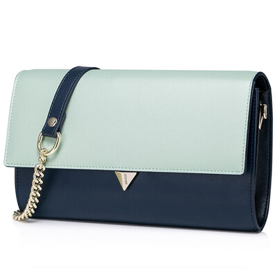 New York NUCELLE handbags chain bag mini square bag holding bag leather simple shoulder bag Messenger bag 375 gray green
New York NUCELLE handbags chain bag mini square bag holding bag leather simple shoulder bag Messenger bag 375 gray green