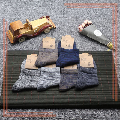 Four seasons warm thicken socks mens thick line retro hiking cotton mens socks in stockings Packing1pcs random color or 6p
Four seasons warm thicken socks mens thick line retro hiking cotton mens socks in stockings Packing1pcs random color or 6p