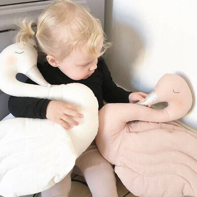 MyMei Fashion Handmade Soft Velvet Kids Baby Princess Swan Stuffed Toys Pillow Toys Bedding Decor Home Decoration
MyMei Fashion Handmade Soft Velvet Kids Baby Princess Swan Stuffed Toys Pillow Toys Bedding Decor Home Decoration
