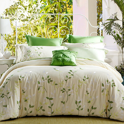 Temples Bedding Home Textiles Cotton Embroidery Four-piece set of soft bed sheets quilt green beige green 18 m bed 220 240cm
Temples Bedding Home Textiles Cotton Embroidery Four-piece set of soft bed sheets quilt green beige green 18 m bed 220 240cm