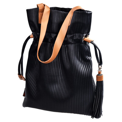 Bean Drums Shoulder Bag Women Casual Korean Style Wild Fashion Souvenir Bag G00278 Black
Bean Drums Shoulder Bag Women Casual Korean Style Wild Fashion Souvenir Bag G00278 Black