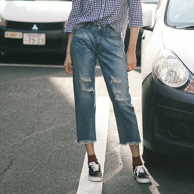 And pure Raincun hole denim cropped trousers women loose thin hair trimming leg wide leg pants straight pants N2276 29 yards
And pure Raincun hole denim cropped trousers women loose thin hair trimming leg wide leg pants straight pants N2276 29 yards