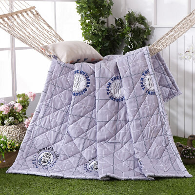 Welcome Xin was home textile washable machine wash summer was air-conditioned Korean summer thin quilt 150 210cm Mac
Welcome Xin was home textile washable machine wash summer was air-conditioned Korean summer thin quilt 150 210cm Mac