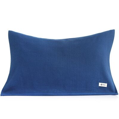 Sanli combed cotton gauze mesh weaving pillow a 72 × 51cm AB version of the tide of three optional color combinations with cyan cyan
Sanli combed cotton gauze mesh weaving pillow a 72 × 51cm AB version of the tide of three optional color combinations with cyan cyan