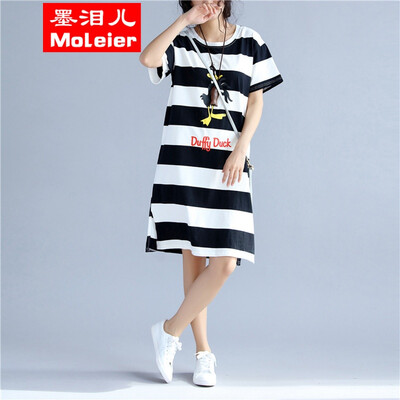 Fat MM enlarging the size of the 2017 summer wear thin&loose print of long short sleeve T-shirt skirt
Fat MM enlarging the size of the 2017 summer wear thin&loose print of long short sleeve T-shirt skirt