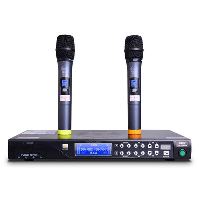 BBS U-3100GS Professional Karaoke Karaoke Home Conference KTV Microphone Wireless Microphone
BBS U-3100GS Professional Karaoke Karaoke Home Conference KTV Microphone Wireless Microphone