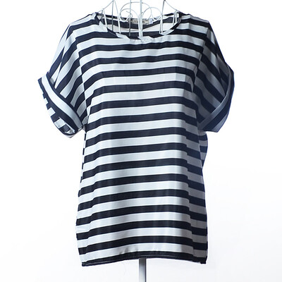 Summer Floral Blouse T Shirt Women short Sleeve Tops Chiffon Shirts Blouses Small Flower Blusas Femininas
Summer Floral Blouse T Shirt Women short Sleeve Tops Chiffon Shirts Blouses Small Flower Blusas Femininas