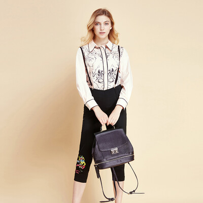 Mark Huafei Women 2017 spring new symmetrical zipper combination strap casual pants black
Mark Huafei Women 2017 spring new symmetrical zipper combination strap casual pants black