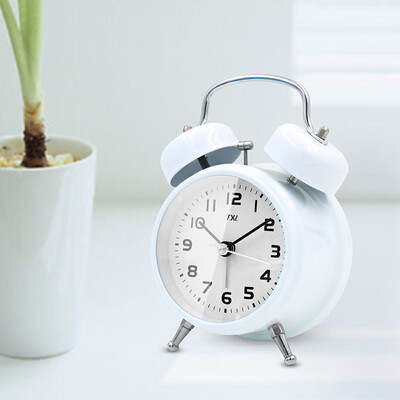 3.5 Inch Student Classic Metal Bell Alarm Clock Silent Sweep Retro Needle Table Clock Backlight Quartz Mini Desk Clock
3.5 Inch Student Classic Metal Bell Alarm Clock Silent Sweep Retro Needle Table Clock Backlight Quartz Mini Desk Clock