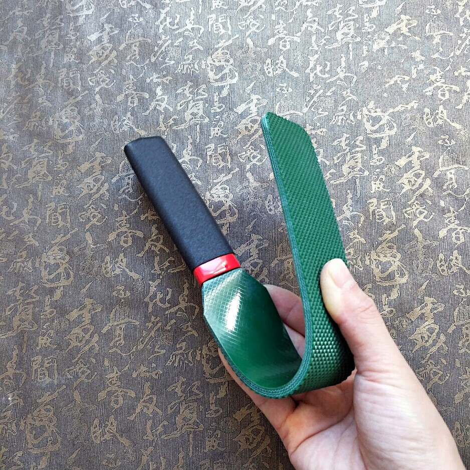 定做小绿sp工具皮带sm情趣调教管教spank皮拍软拍子戒尺中度工具橡胶
